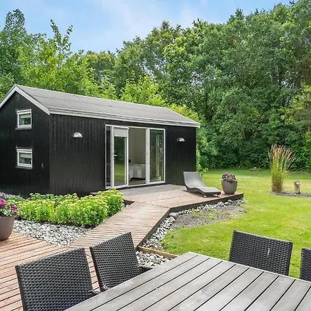 Amazing In With Sauna