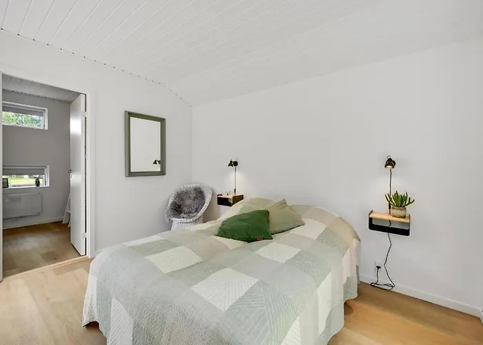 Ferienhaus Amazing In With Sauna Oksbøl